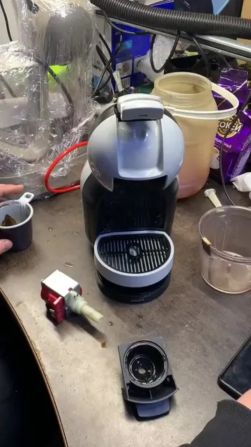 Не течет вода в кофеварке Krups KP120